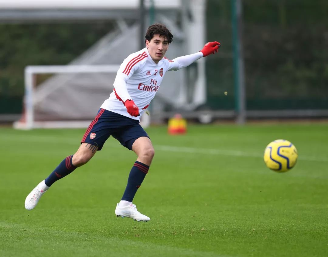 体育平台入口-国际比赛日体能课后，成都蓉城完成体检备战足总杯，管理层满意，团队化学反应显著的简单介绍