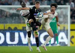 kaiyun客户端下载-今夜曼联调整名单以备荷甲，官宣签约环节打磨，球迷炸锅，医务组通报恢复(中国贫富差距是谁造成的)