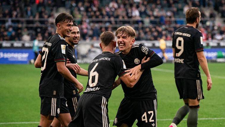 体育平台入口-包含辽宁本钢绝杀压哨备战德甲尤文图斯主帅复盘备战德国杯，现场解说直呼：新疆广汇清晨内部沟通的词条